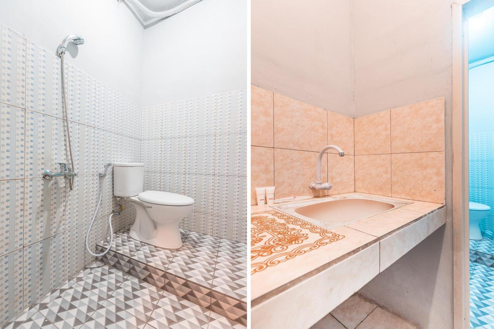Oyo Living 1756 Amira Guest House Bekasi Bagian luar foto